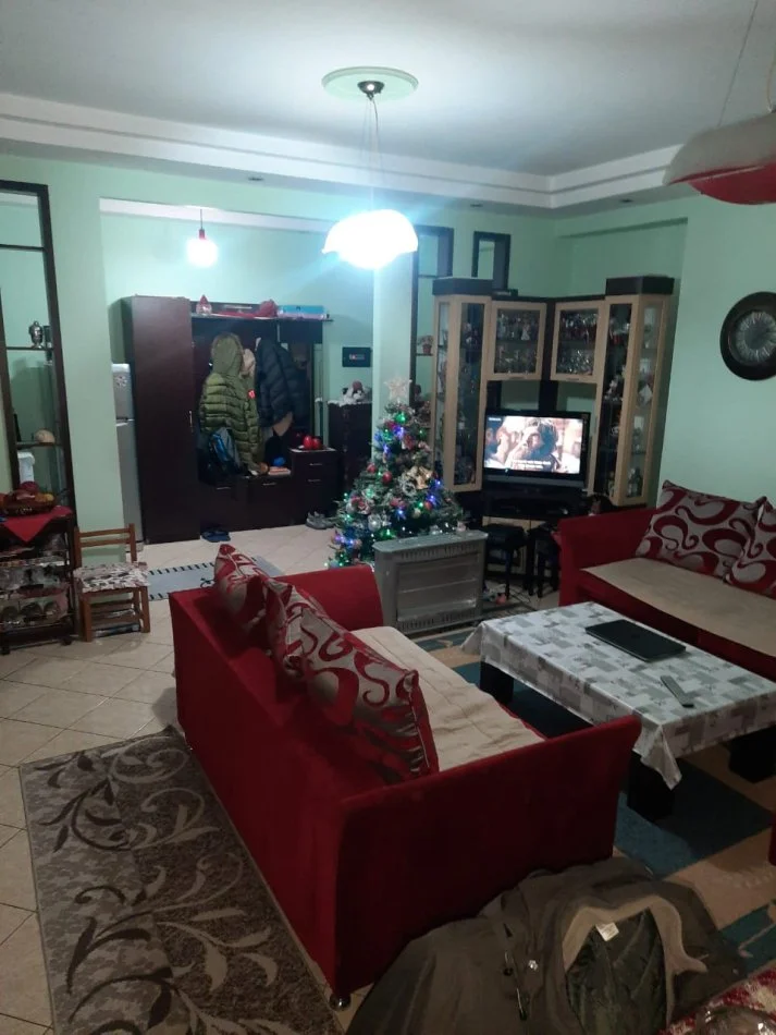 Tirane, shitet apartament duplex 2+1 Kati 4, 109 m² 207.000 € (4 deshmoret)