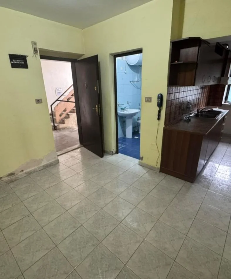 Tirane, shitet apartament 1+1+Ballkon Kati 1, 66 m² 115.000 € (Mozaiku tiranes)
