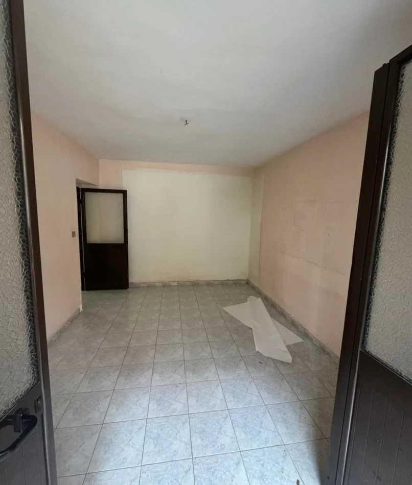 Tirane, shitet apartament 1+1+Ballkon Kati 1, 66 m² 115.000 € (Mozaiku tiranes)