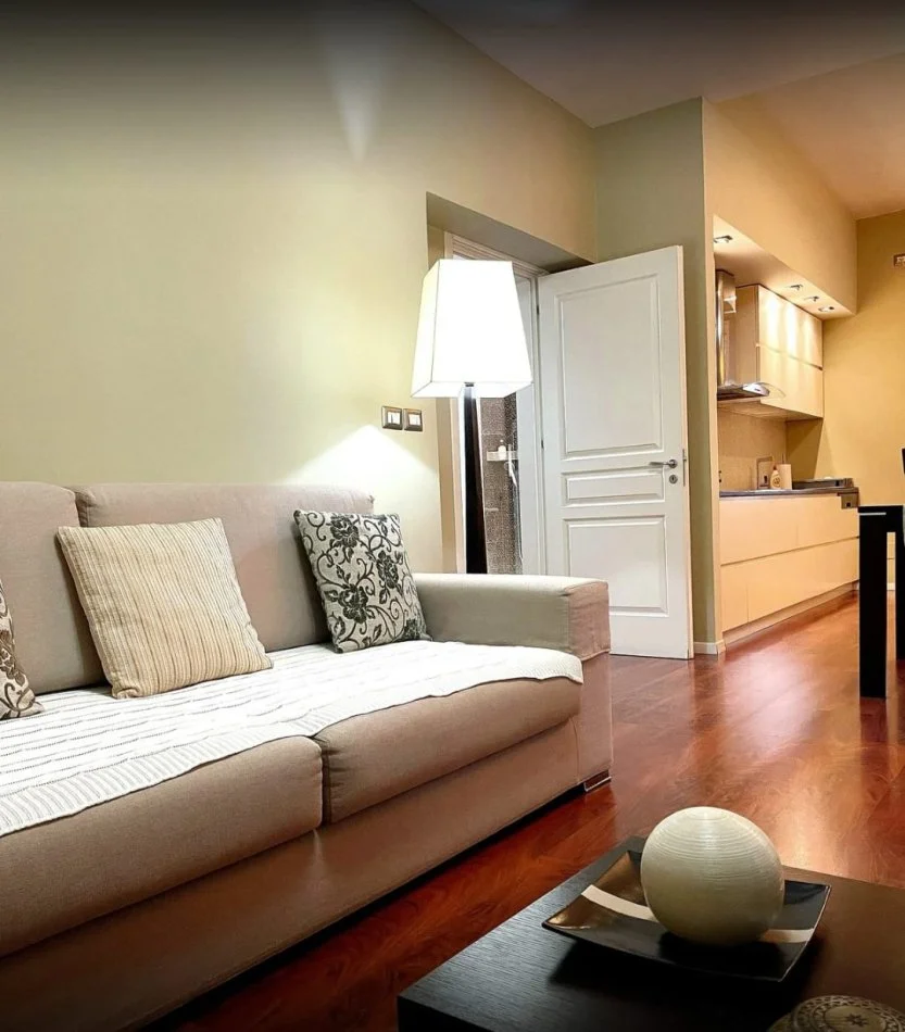 Tirane, jepet me qera apartament 2+1 Kati 5, 103 m² 800 € (Rruga Abdyl Frasheri)