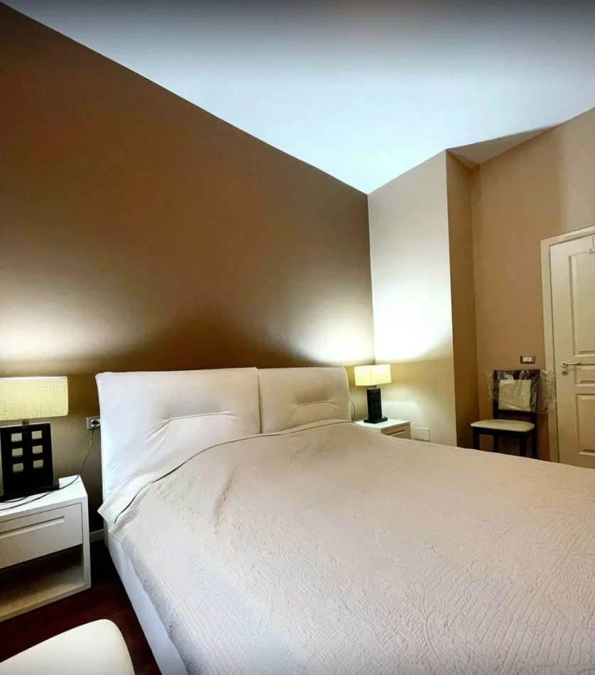 Tirane, jepet me qera apartament 2+1 Kati 5, 103 m² 800 € (Rruga Abdyl Frasheri)