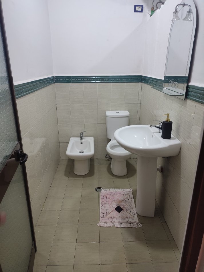 Tirane, jepet me qera apartament 3+1+Aneks+Ballkon Kati 2, 140 m² 800 € (Komuna e Parisit)