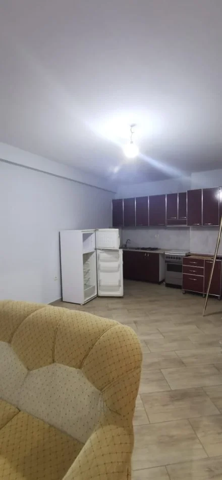 Tirane, jepet me qera apartament 2+1+Aneks+Ballkon , 110 m² 400 € 