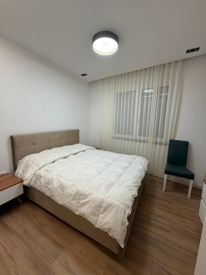 Tirane, jepet me qera apartament 1+1 Kati 8, 70 m² 600 € (Delijorgji)