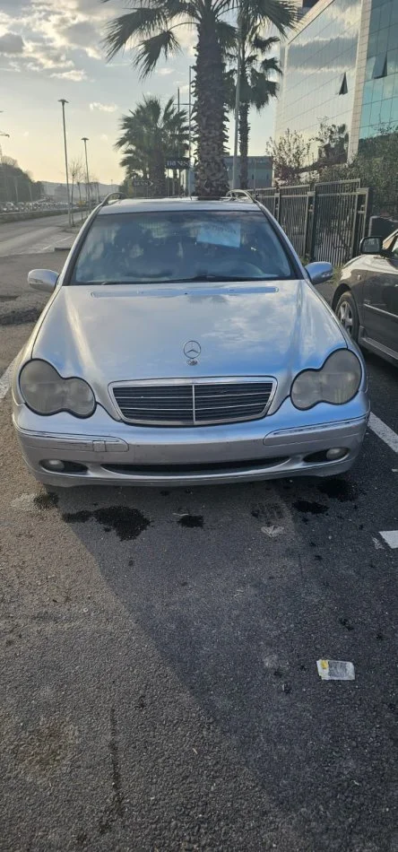 Tirane, shes makine Mercedez c-class 220 Nafte, gri metalizato manuale Kondicioner 1999 €