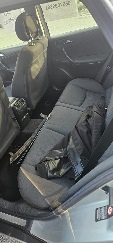 Tirane, shes makine Mercedez c-class 220 Nafte, gri metalizato manuale Kondicioner 2.500 €