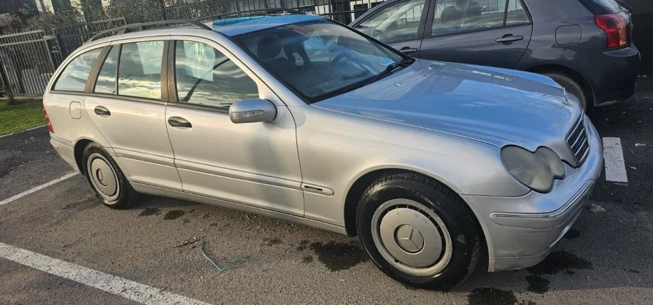 Tirane, shes makine Mercedez c-class 220 Nafte, gri metalizato manuale Kondicioner 1999 €