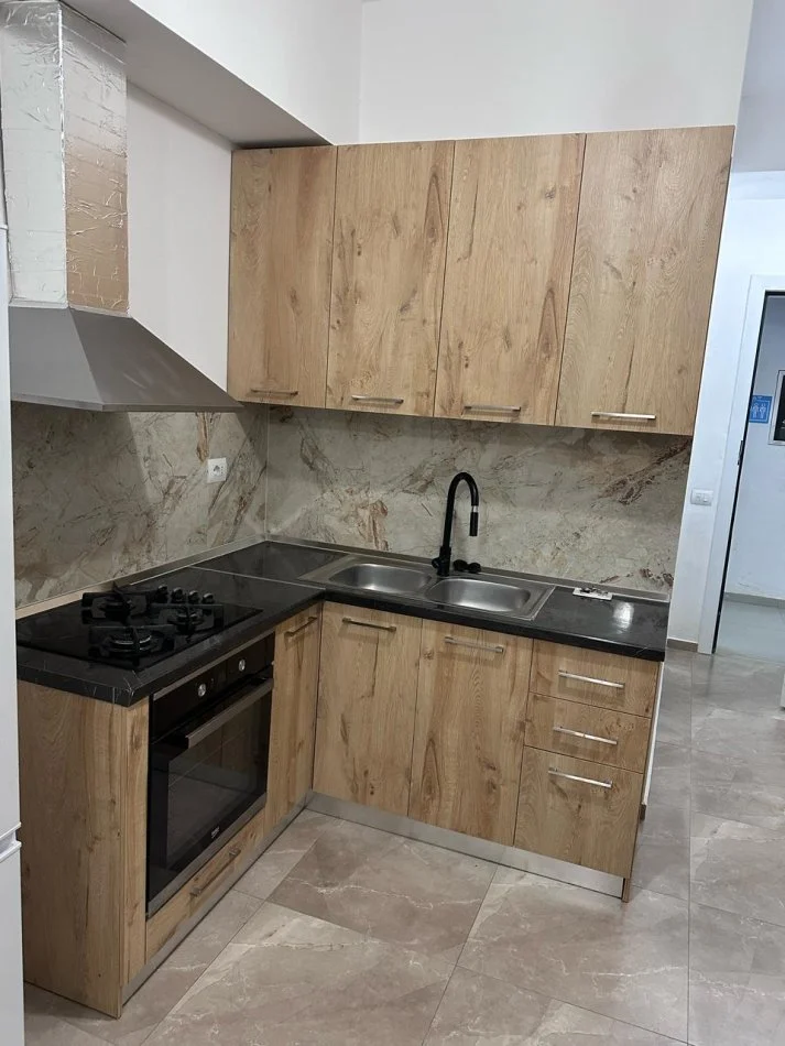 Tirane, shitet garsonier Kati 2, 30 m² 45.000 € (pasho hysa)