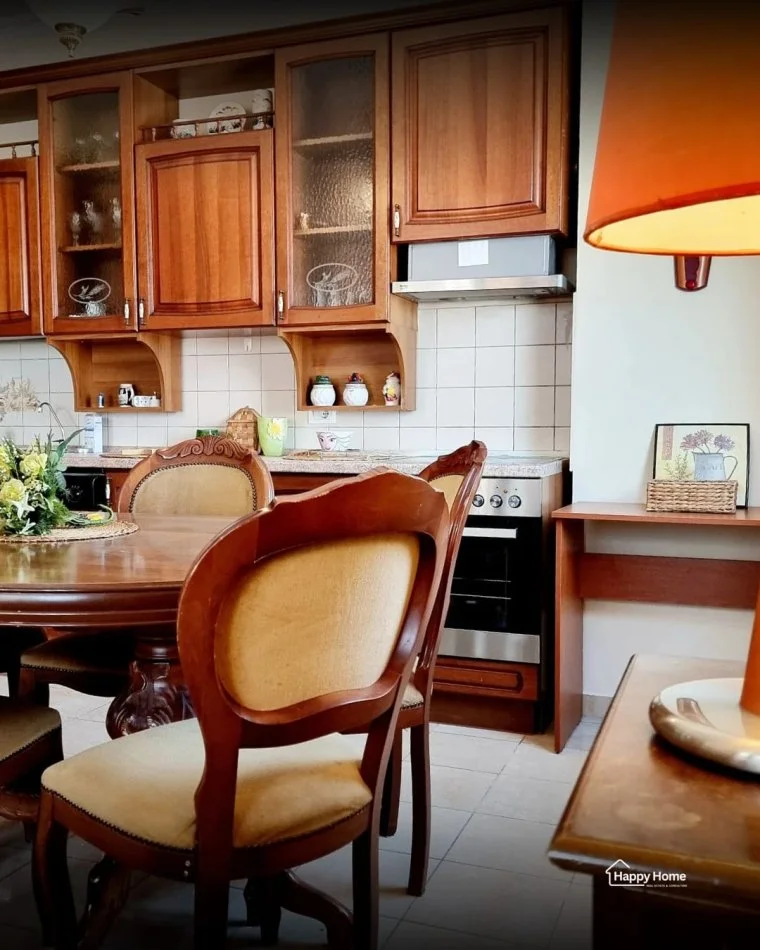 Tirane, jepet me qera apartament 2+1 Kati 7, 90 m² 800 € (Blloku)