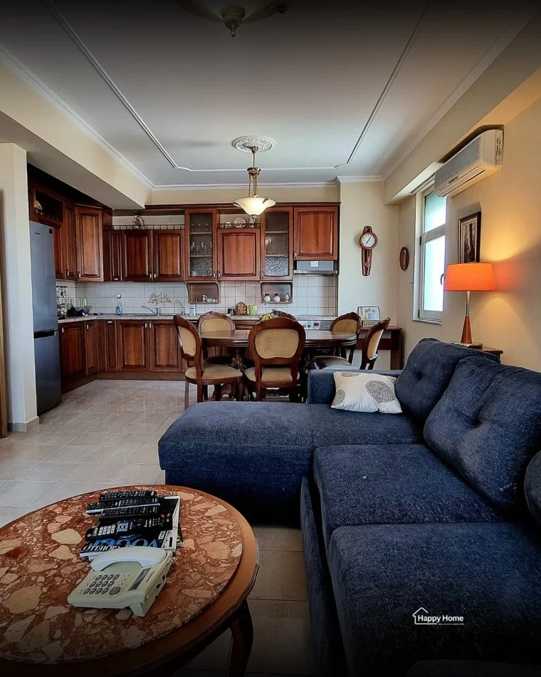 Tirane, jepet me qera apartament 2+1 Kati 7, 90 m² 800 € (Blloku)