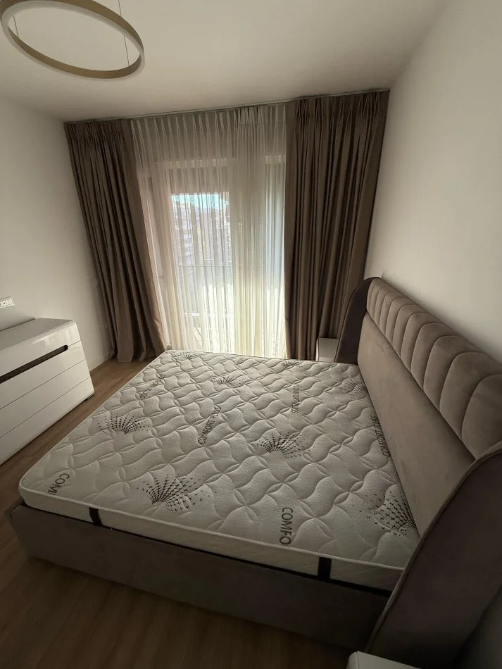 Tirane, jepet me qera apartament 2+1+Ballkon Kati 7, 125 m² 1.400 € (Parku Olimpik)