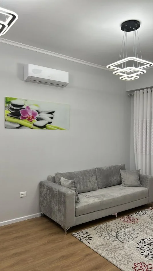 Tirane, shes apartament 1+1+Ballkon Kati 1, 56 m² 85.000 € (KOMPLEKSI KAIMI)