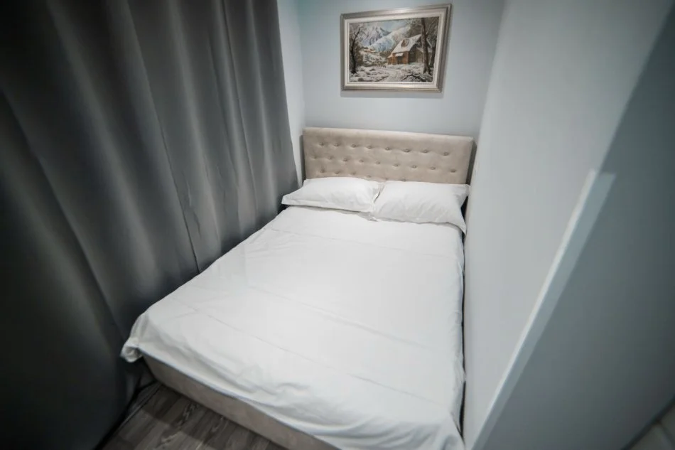 Tirane, jepet me qera apartament 2+1 Kati 1, 80 m² 600 € (Frosina plaku)
