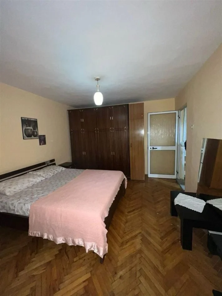 Tirane, jepet me qera apartament 1+1 Kati 2, 60 m² 300 € (Qyteti studenti)