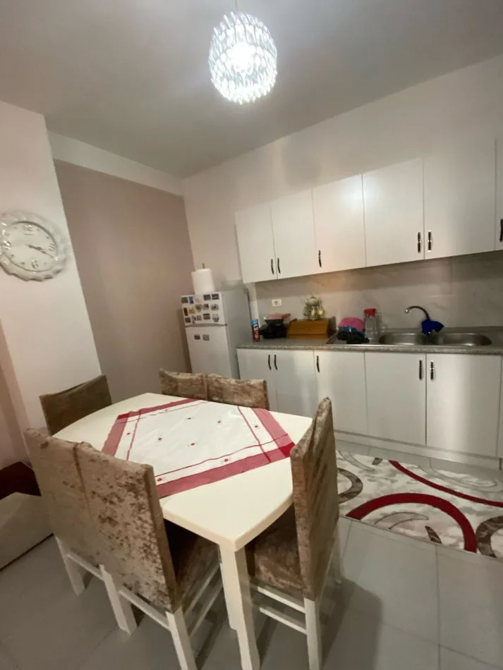 Tirane, Liste me oferta apartament 2+1+Ballkon Kati 7, 102 m² 129.900 € (Astir)