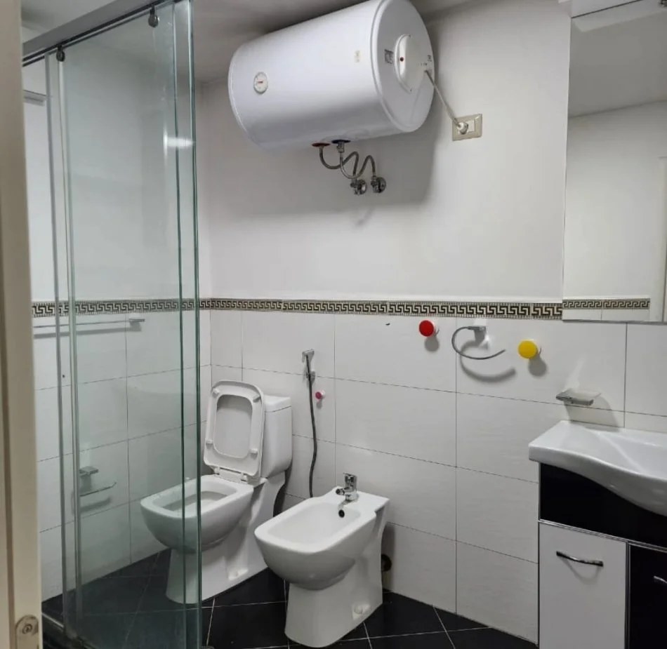 Tirane, shitet apartament 2+1 Kati 6, 100 m² 320.000 € (Blloku)