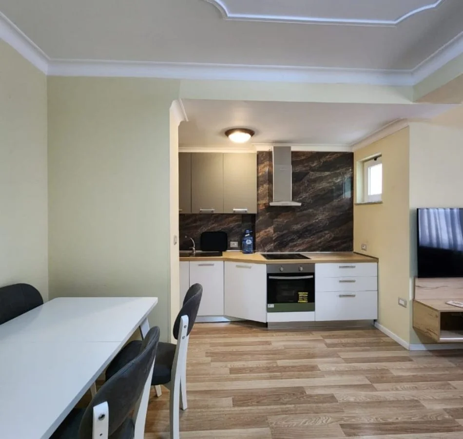 Tirane, shitet apartament 2+1 Kati 6, 100 m² 320.000 € (Blloku)