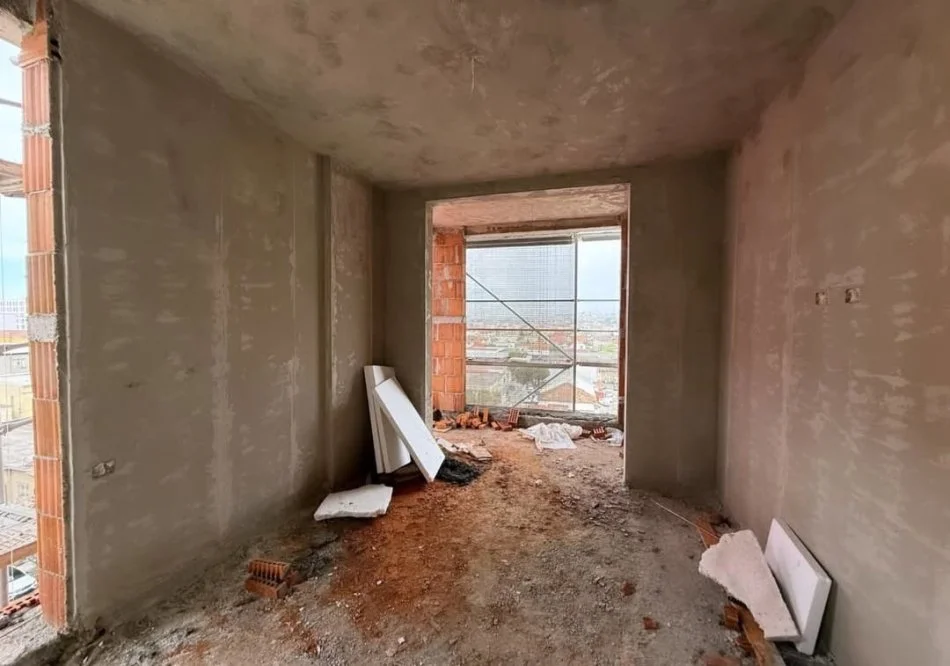 shitet apartament 1+1 Kati 4, 75 m² 115.000 € (Pas ish restorant durresi)