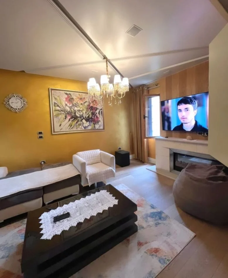 Tirane, shitet apartament 3+1 Kati 5, 125 m² 175.000 € (Astir)