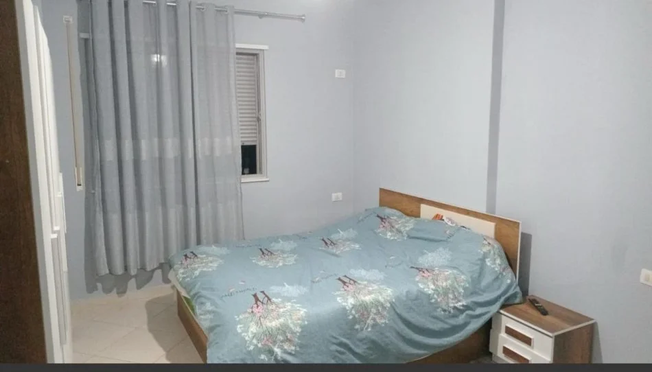 Tirane, shitet apartament 1+1+Ballkon Kati 5, 79 m² 95.000 € (Fresk)