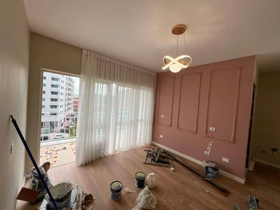 Tirane, shitet apartament 1+1 Kati 4, 43 m² 105.000 € (Fusha aviacionit)