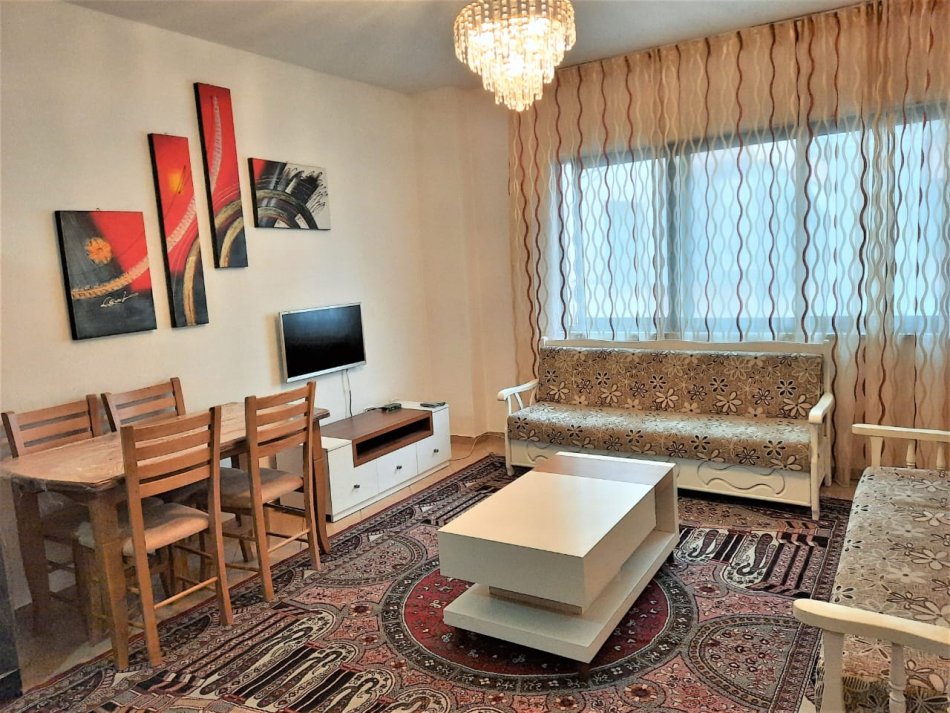 Tirane, shitet apartament 1+1+Ballkon Kati 4, 66 m² 110.000 € (Rruga 5 Maj, Përball Shkollës Tirana Jonë)