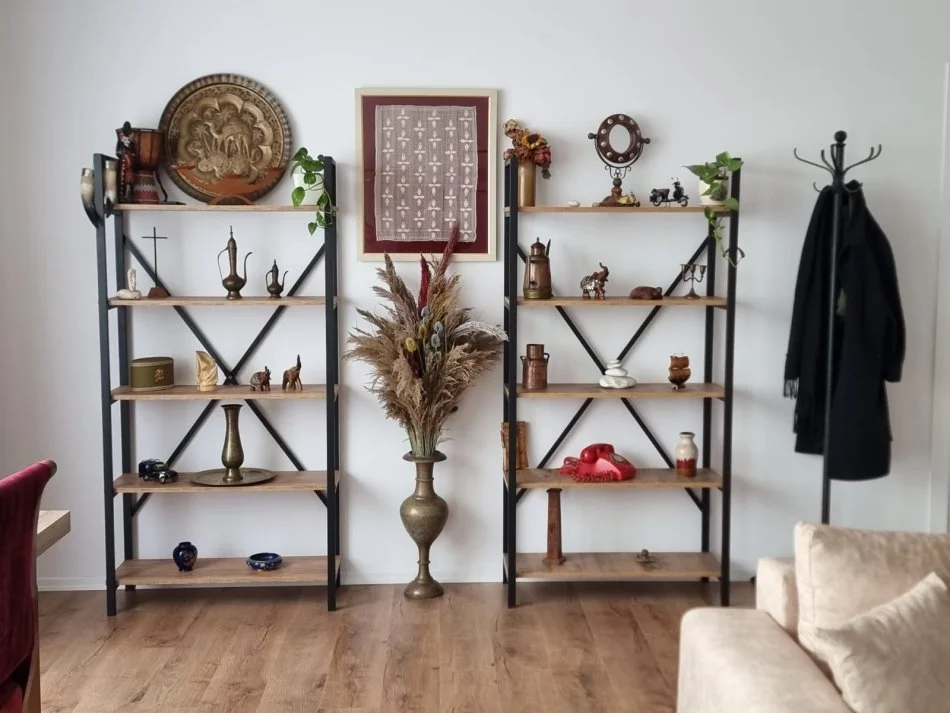 Tirane, jepet me qera apartament 1+1+Aneks+Ballkon Kati 5, 78 m² 750 € (Rr. Durresit afer Kaffe Flora)