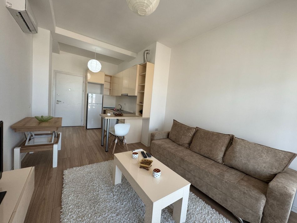 Tirane, jepet me qera apartament 1+1+Ballkon Kati 11, 65 m² 550 € (Kompleksi Magnet 21 Dhjetori)