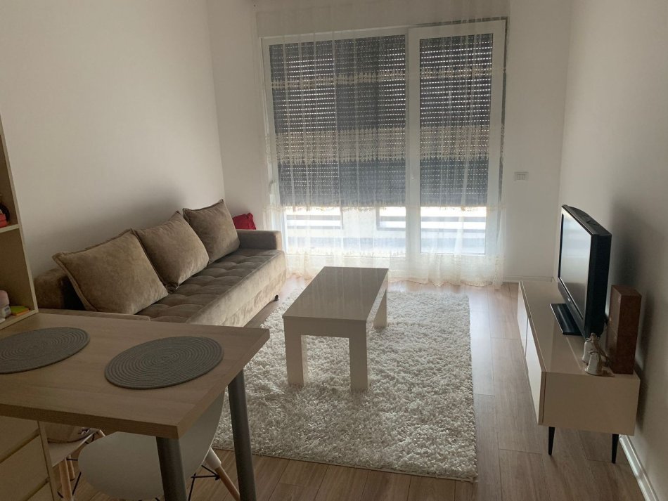 Tirane, jepet me qera apartament 1+1+Ballkon Kati 11, 65 m² 550 € (Kompleksi Magnet 21 Dhjetori)
