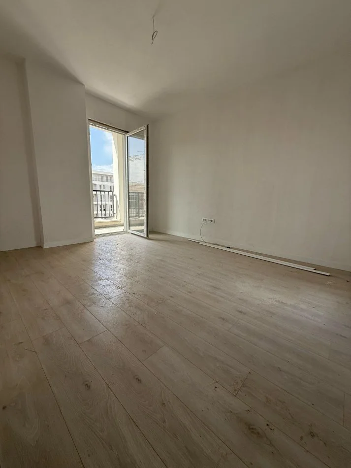 Tirane, shitet apartament 2+1+Ballkon Kati 6, 92 m² 96.000 € (Rruga Gryka e Kacanikut Univers City)
