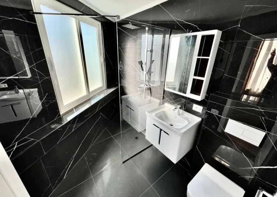 Tirane, jepet me qera apartament 2+1 Kati 9, 125 m² 850 € (Shkolla baletit)