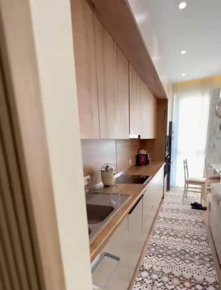 Tirane, jepet me qera apartament 2+1 Kati 3, 103 m² 850 € (Siri kodra)