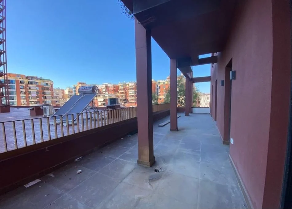 Tirane, shitet apartament 2+1 , 117 m² 275.000 € (Rruga kavajes)