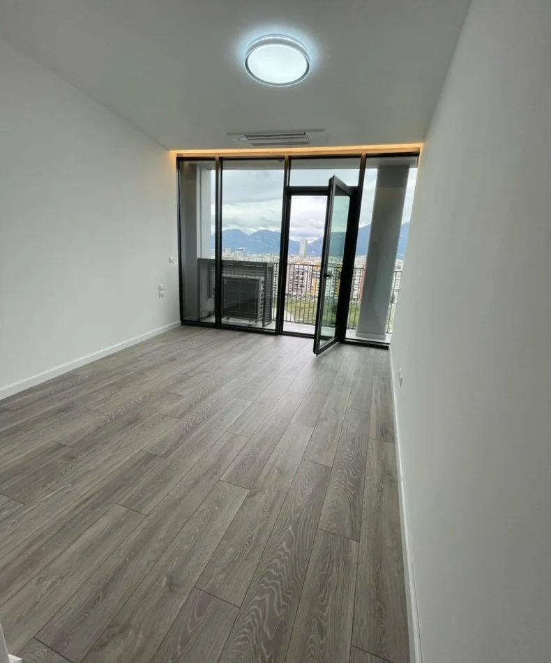 Tirane, jepet me qera apartament 2+1+Ballkon Kati 9, 124 m² 1.300 € (Lake vew)