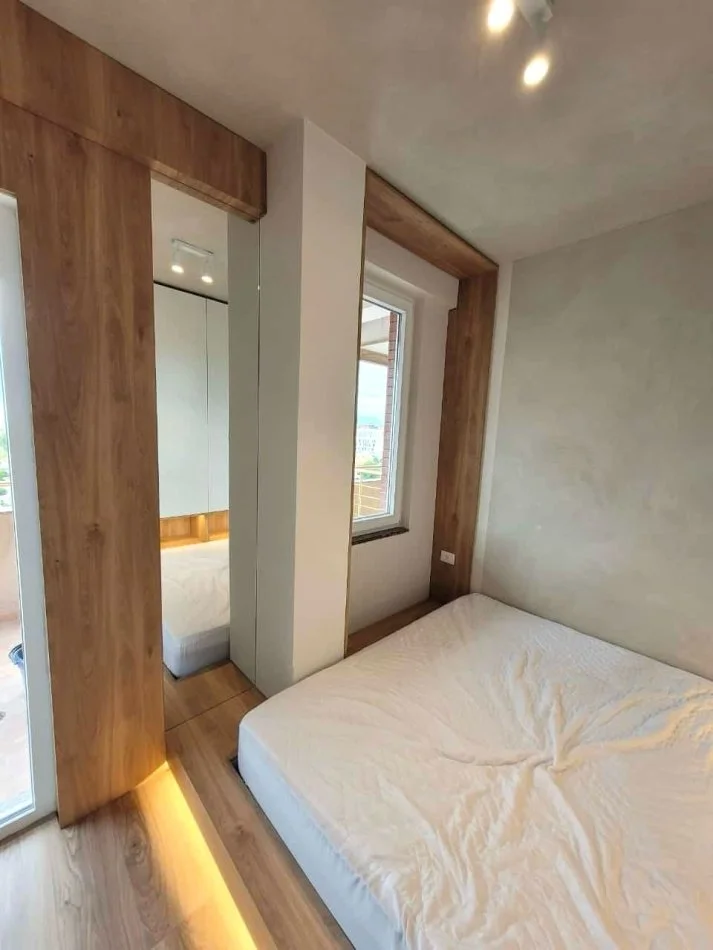 Tirane, jepet me qera apartament 1+1 Kati 7, 65 m² 500 € (Astir)