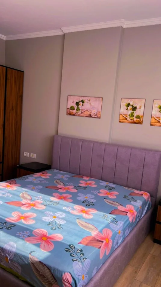 Jepet me qera Kati 7, 100 m² 500 €