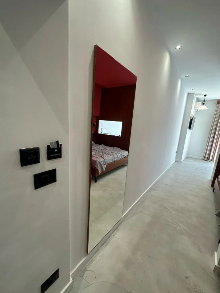 Tirane, jepen me qera 2 garsoniere  Kati 5, 40 m² + 40 m2  Cmimi 45.000 Leke njera (Rr.Reshit Collaku Shallvaret)