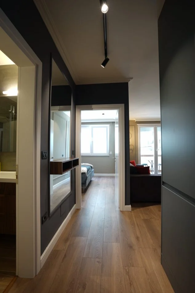 Tirane, jepet me qera apartament 1+1 Kati 2, 59 m² 599 € (Ish ekspozita)