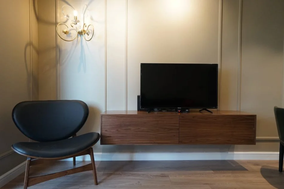 Tirane, jepet me qera apartament 1+1 Kati 2, 59 m² 599 € (Ish ekspozita)