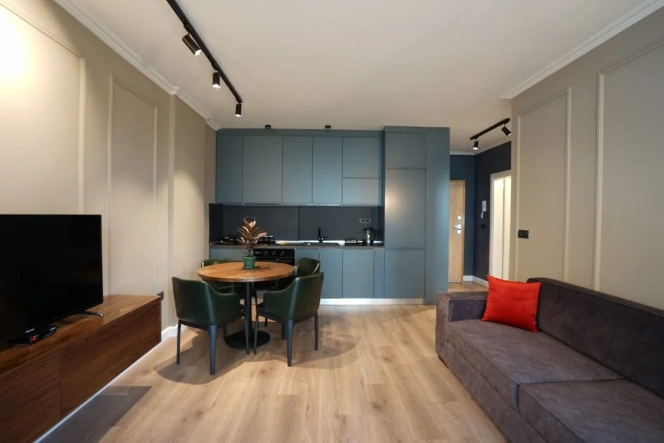 Tirane, jepet me qera apartament 1+1 Kati 2, 59 m² 599 € (Ish ekspozita)