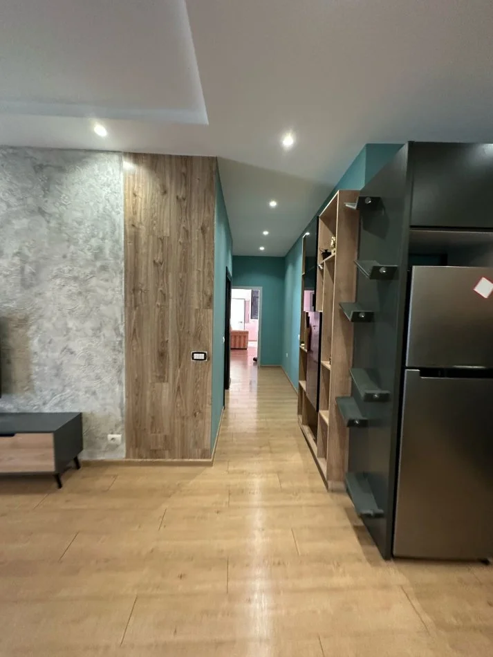 Tirane, jepet me qera apartament 2+1+Ballkon Kati 3, 150 m² 550 € (Don bosko)