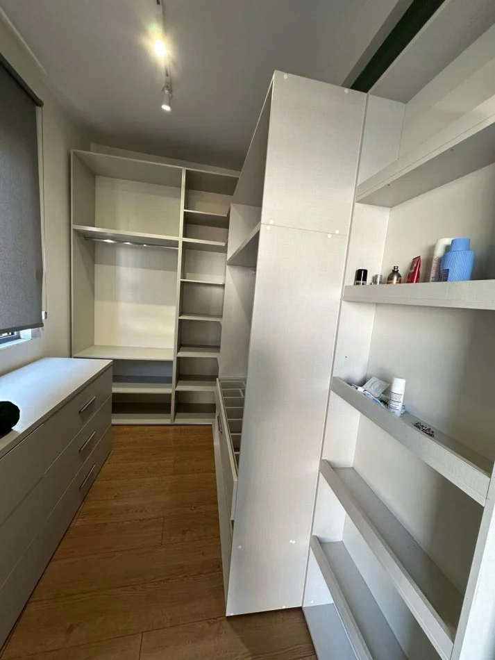 Tirane, jepet me qera apartament 2+1+Ballkon Kati 3, 150 m² 550 € (Don bosko)