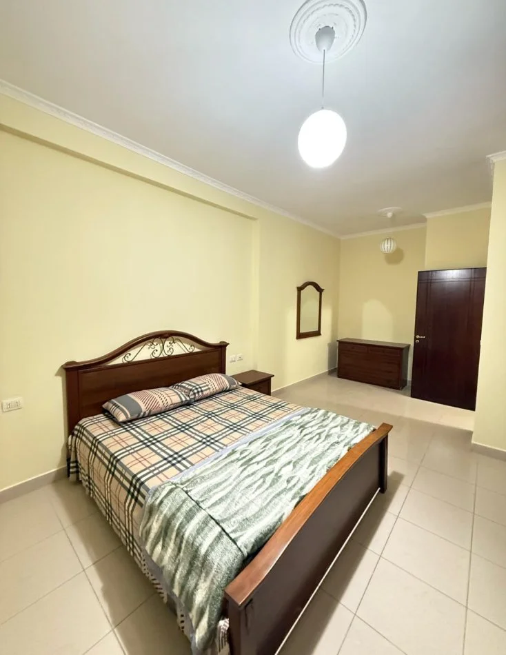 Tirane, jepet me qera apartament 2+1 Kati 1, 85 m² 560 € (Don bosko)