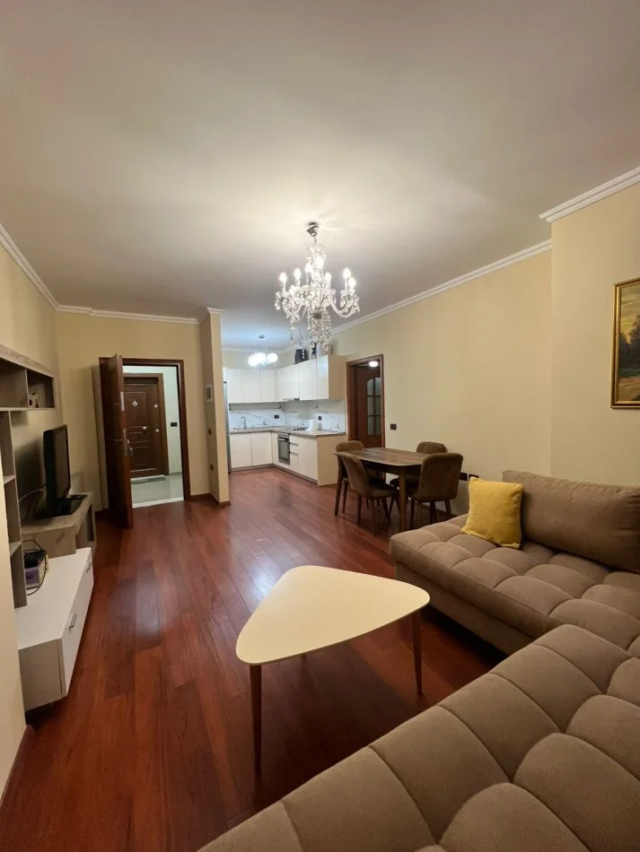 Tirane, shitet apartament 2+1 Kati 8, 94 m² 202.000 € (Ministria e jashtme)