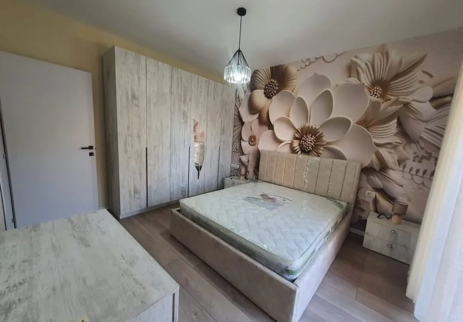 Tirane, jepet me qera apartament 2+1 Kati 3, 90 m² 850 € (Him kolli)