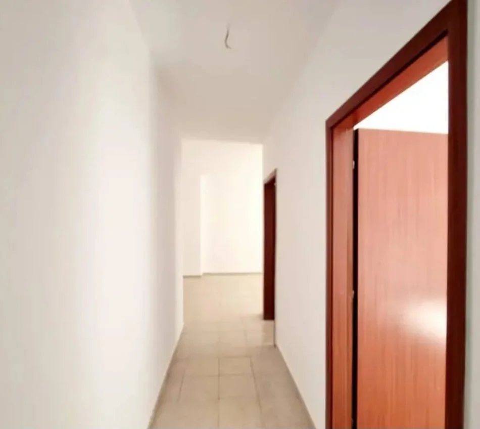 Tirane, shitet apartament 2+1 Kati 4, 91 m² 113.000 € (Yzberisht)