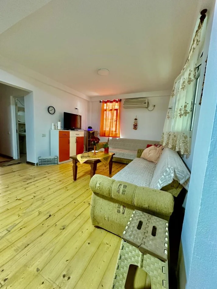 Durres, shitet 1+1 Kati 1, 73 m² 75.000 € (Golem)