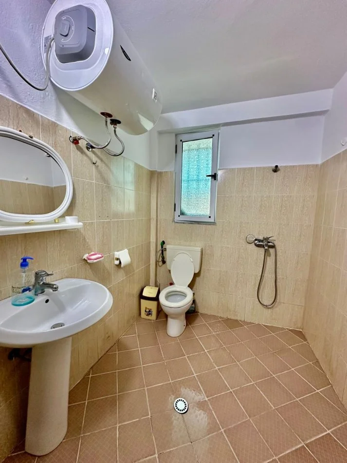 Durres, shitet 1+1 Kati 1, 73 m² 75.000 € (Golem)