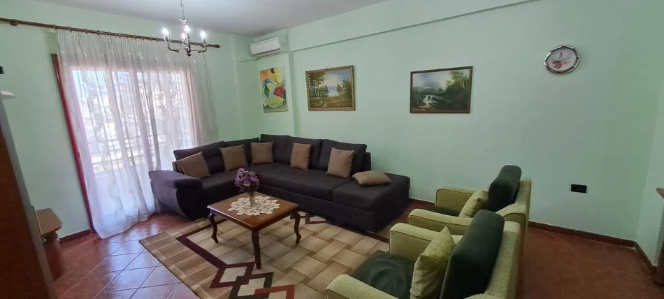 Tirane, jepet me qera apartament 2+1 Kati 4, 90 m² 650 € (Rruga kavajes)