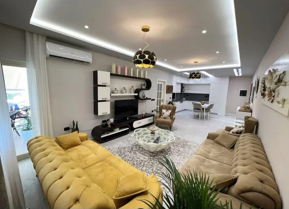 Tirane, jepet me qera apartament 1+1 Kati 1, 90 m² 800 € (Liqeni i thate)